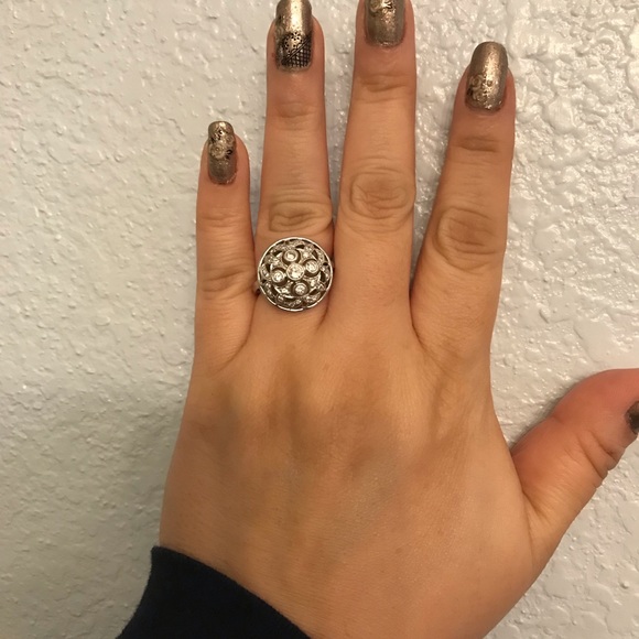 Sterling silver & cubic zirconia statement ring - Picture 4 of 5